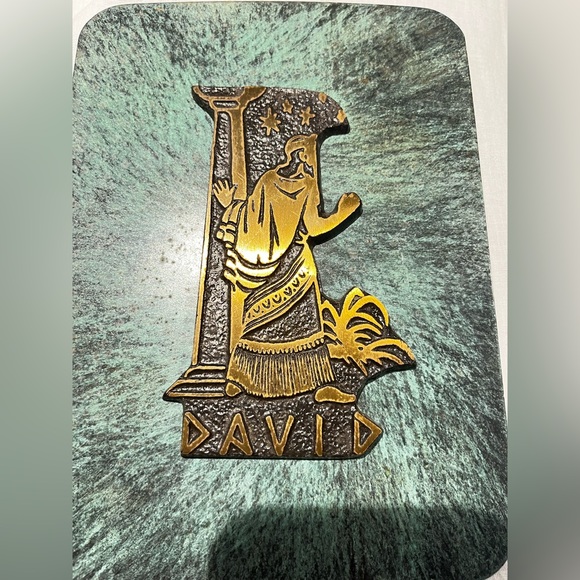 Vintage Mid Century King David Of Judaism Green Brass/ Bronze Wall Mount - Picture 2 of 7